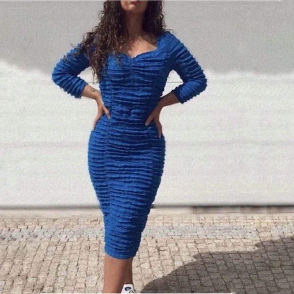 NWT Zara Textured Blue Midi
Anne Dress Stretch Fitted Long
Sleeve size S - Picture 3 of 16